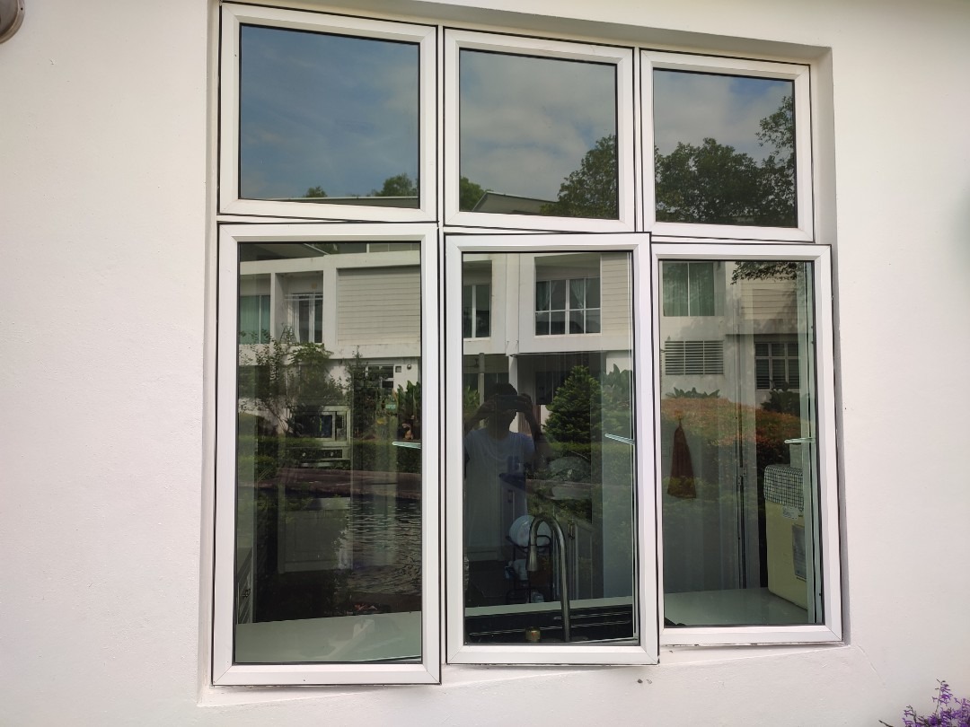 Aluminium sliding windows installation
